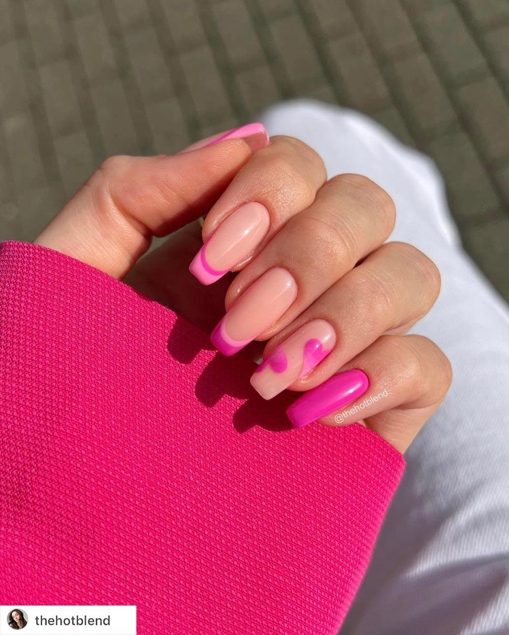 Pink valentine nails design