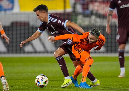 The Colorado Rapids lost to the Houston Dynamo in controversial fashion at Dick's Sporting Goods Park late Saturday night, with the deciding blow in a 1-0 loss coming basically at the death of a six-minute stoppage time period.
