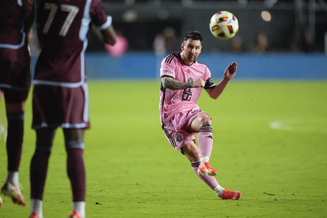 Messi scores in his return, helps Inter Miami get a 2-2 tie against Colorado  - Yahoo Sports