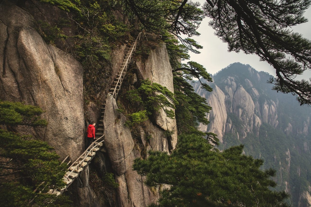 beautiful mountains - Mount Huangshan (Yellow Mountain), China