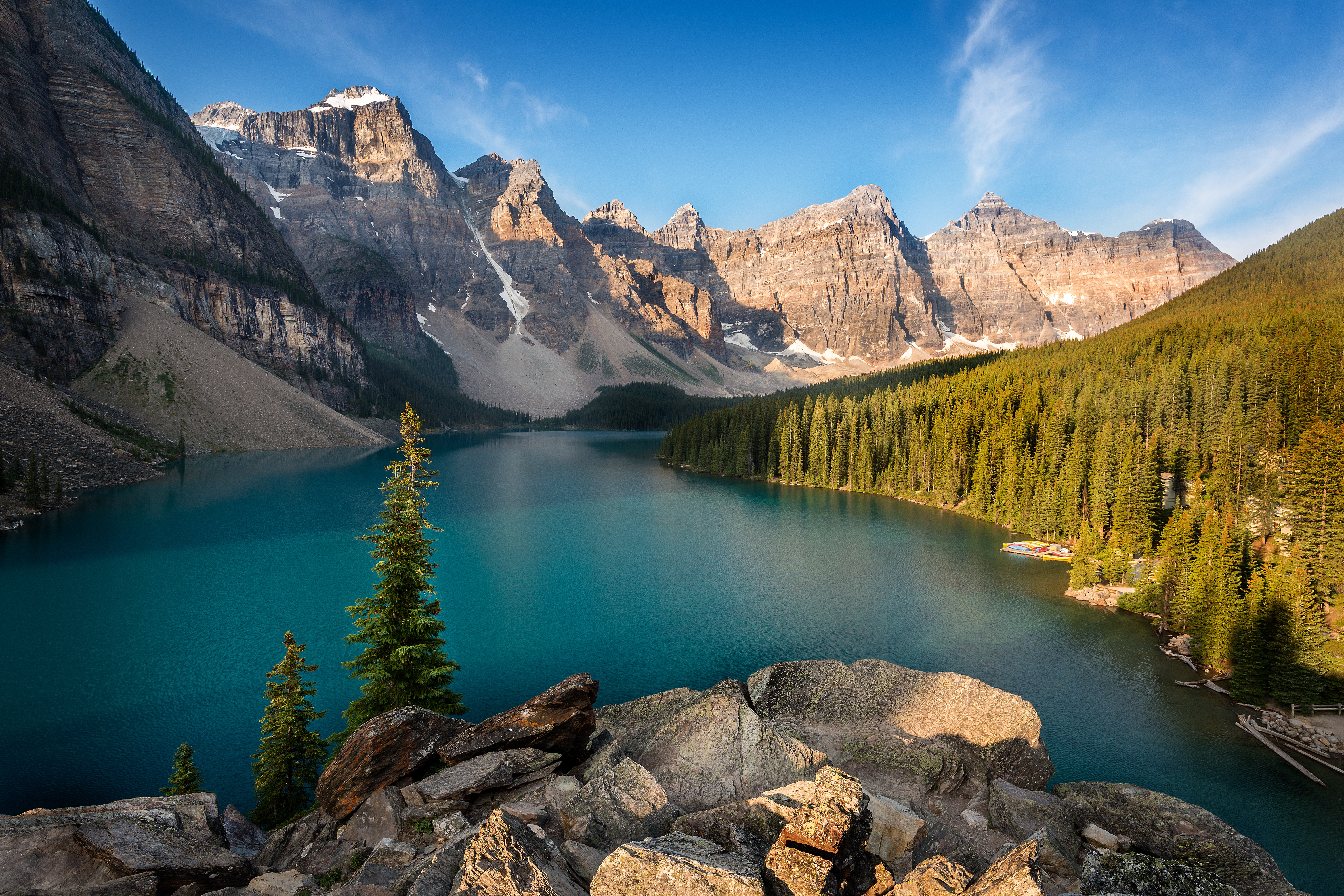 Moraine Lake in Banff National Park, Canadian Rockies