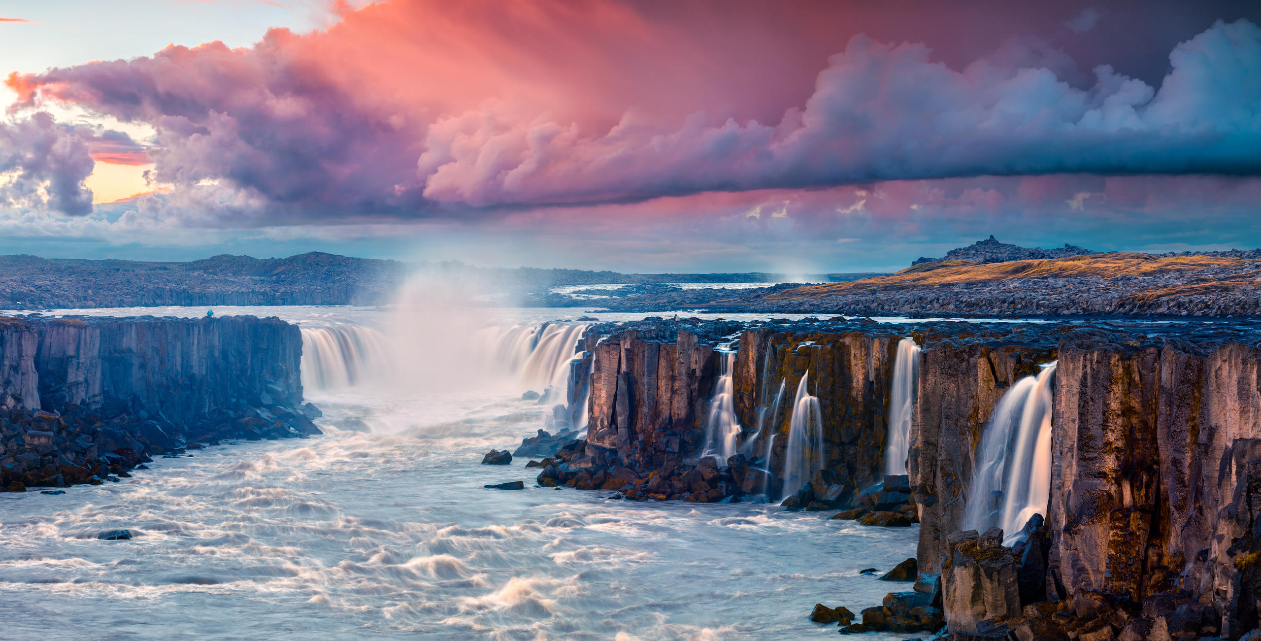 Selfoss Waterfall in Jokulsargf