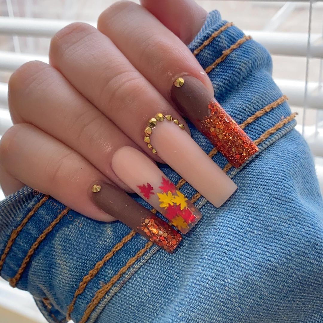 27 Ideas for Fall Themed Nails