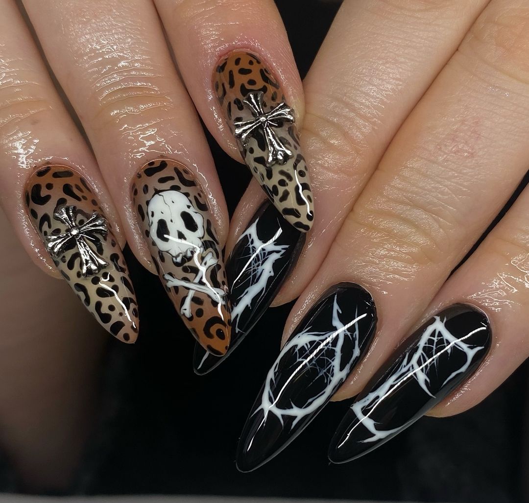 29 Stunning Ideas for Black Fall Nails 2024