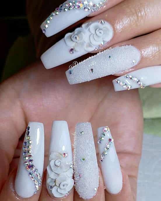 55+ Gorgeous Milky White Nail Polish Designs 2023