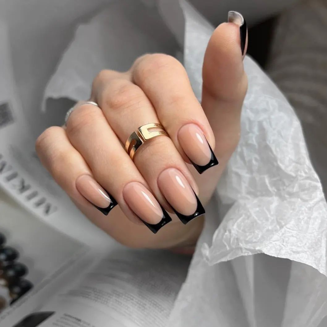 29 Stunning Ideas for Black Fall Nails 2024