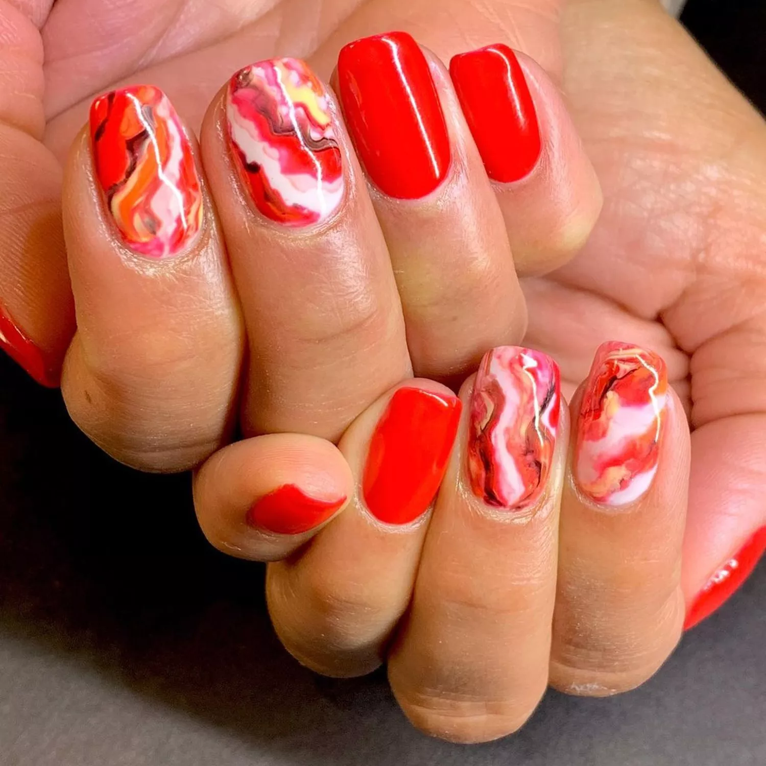 Red Marble manicure