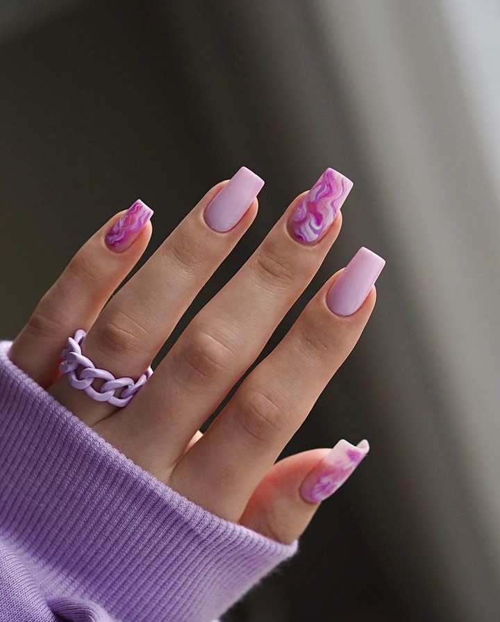 purple nails