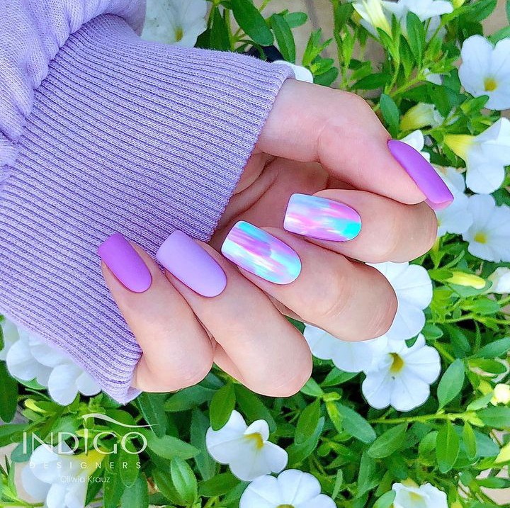 purple nails