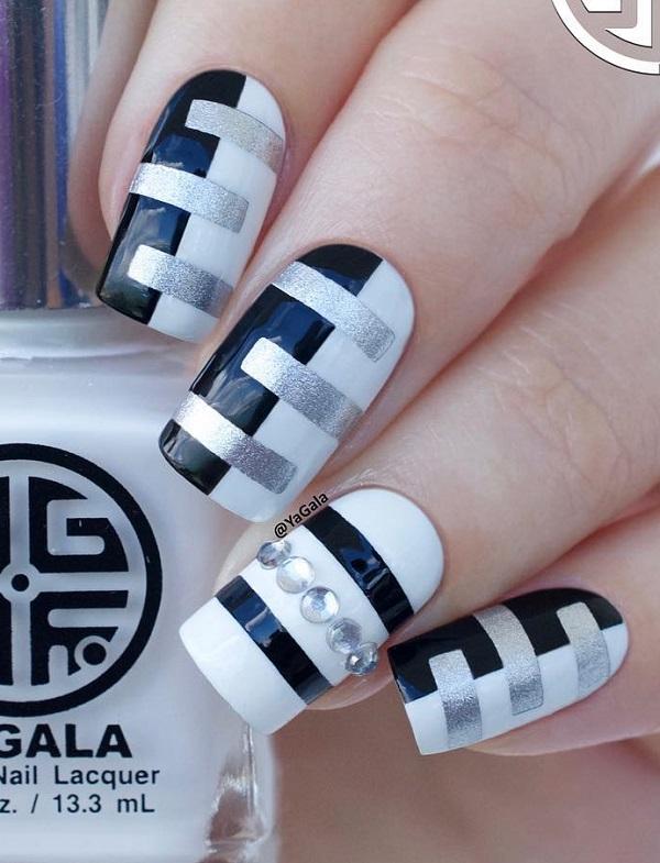 Stripes Nail Art