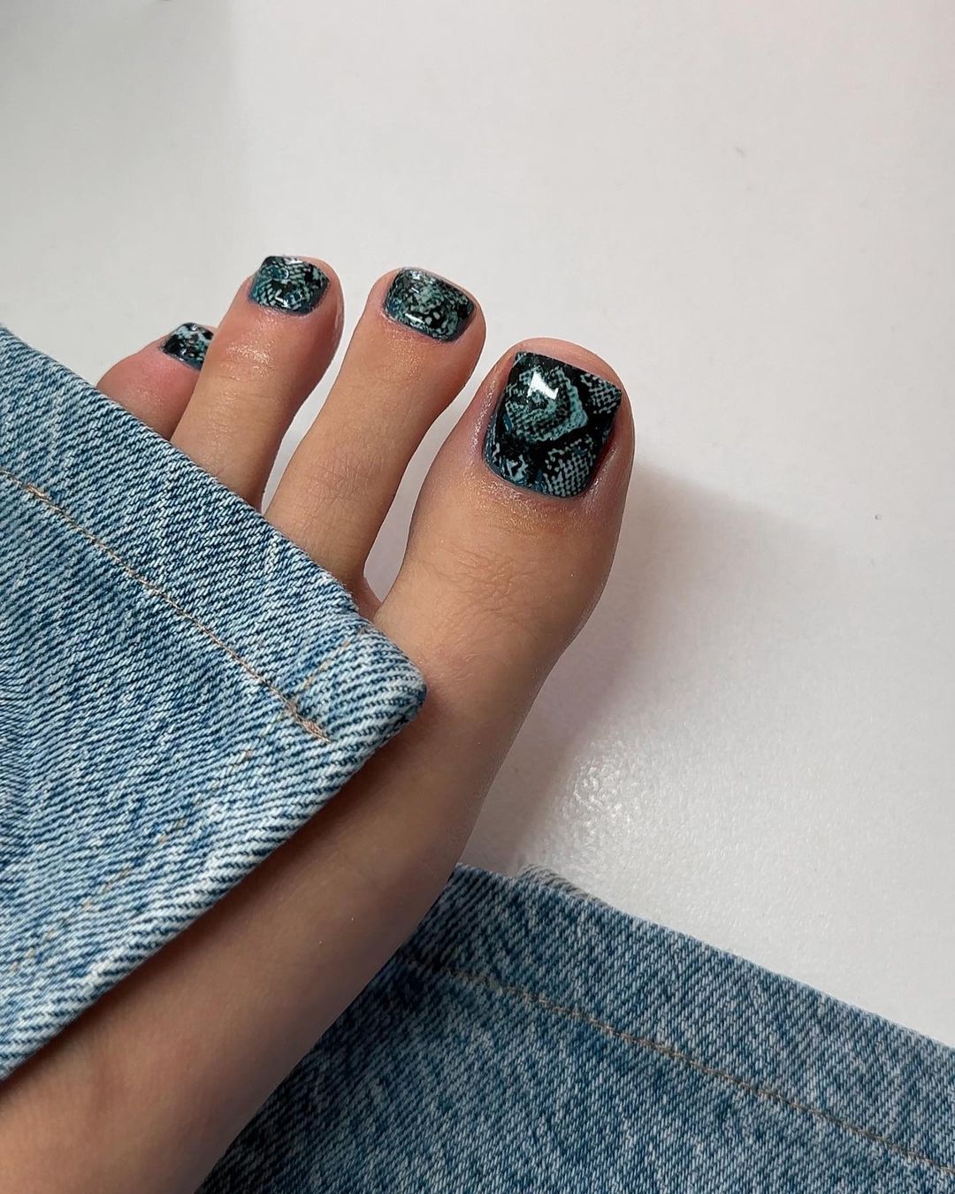 Fall Toe Nail Colors: 27 Stunning Ideas for the Season