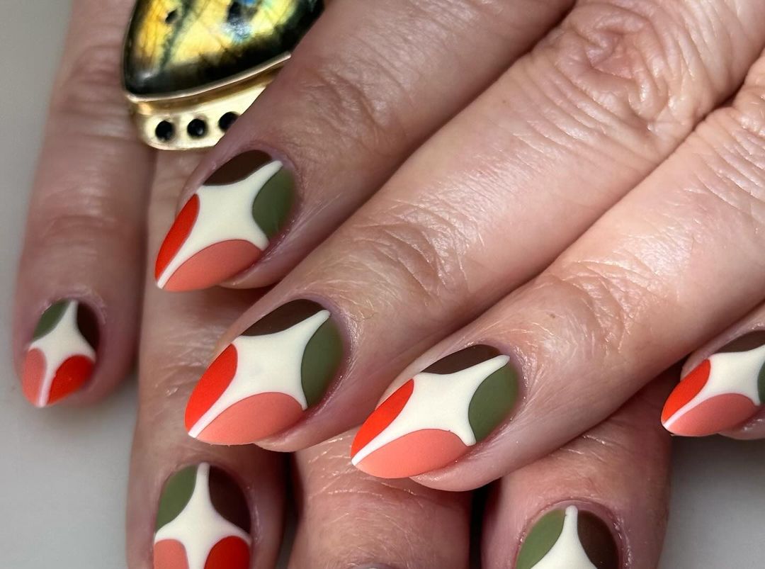 25 Unique Ideas for Fall Nail Inspo: Your Nails in the Spotlight