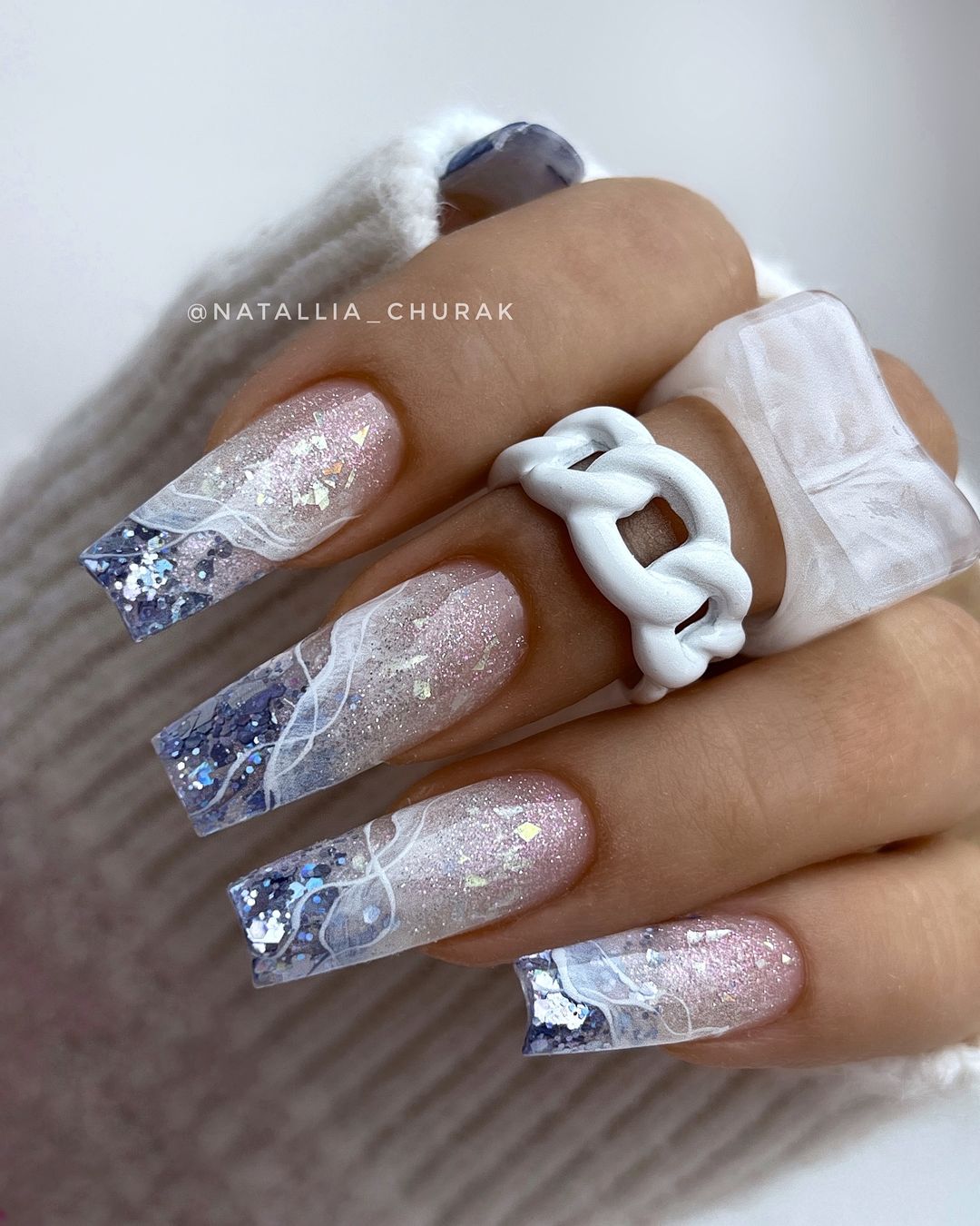 27 Captivating Ideas for Fall Dip Nails