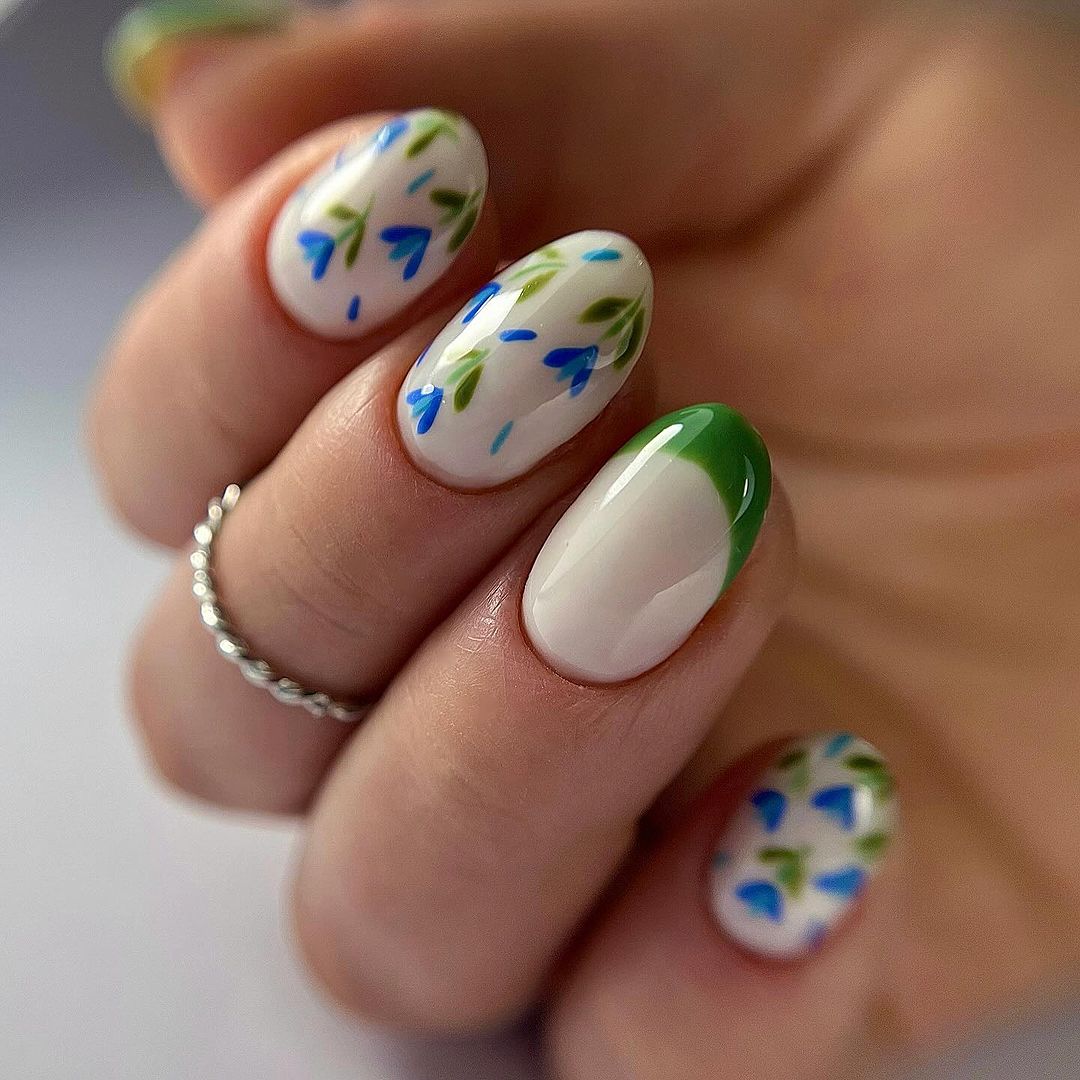 Trendy Acrylic Colors and Designs for Your Summer Nail Inspiration