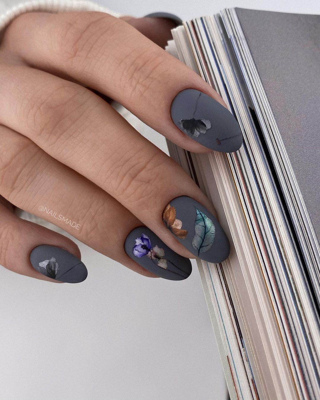 25 Creative Fall Nail Art Designs to Celebrate the Season