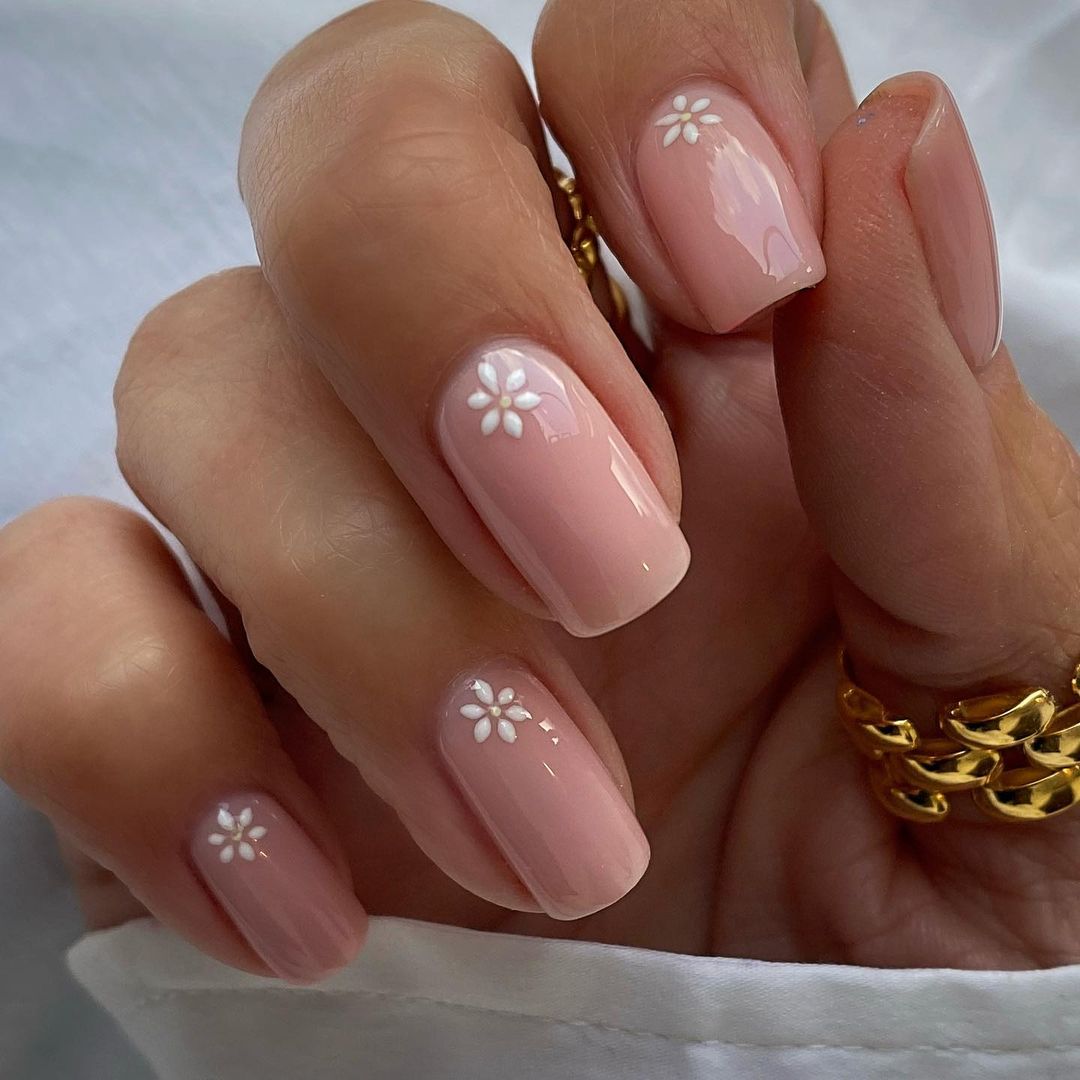 Showcasing Stunning Summer Nails for Short Lengths