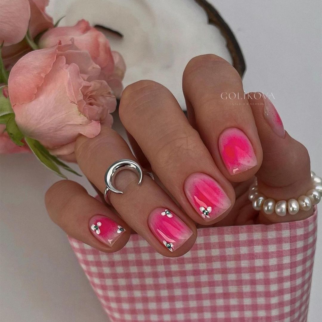 Showcasing Stunning Summer Nails for Short Lengths