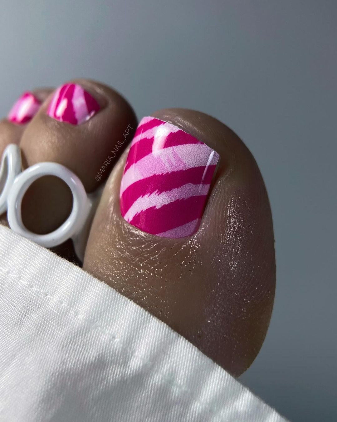 Step into Summer with Style: 27 Pedicure Colors Perfect for Sunny Days