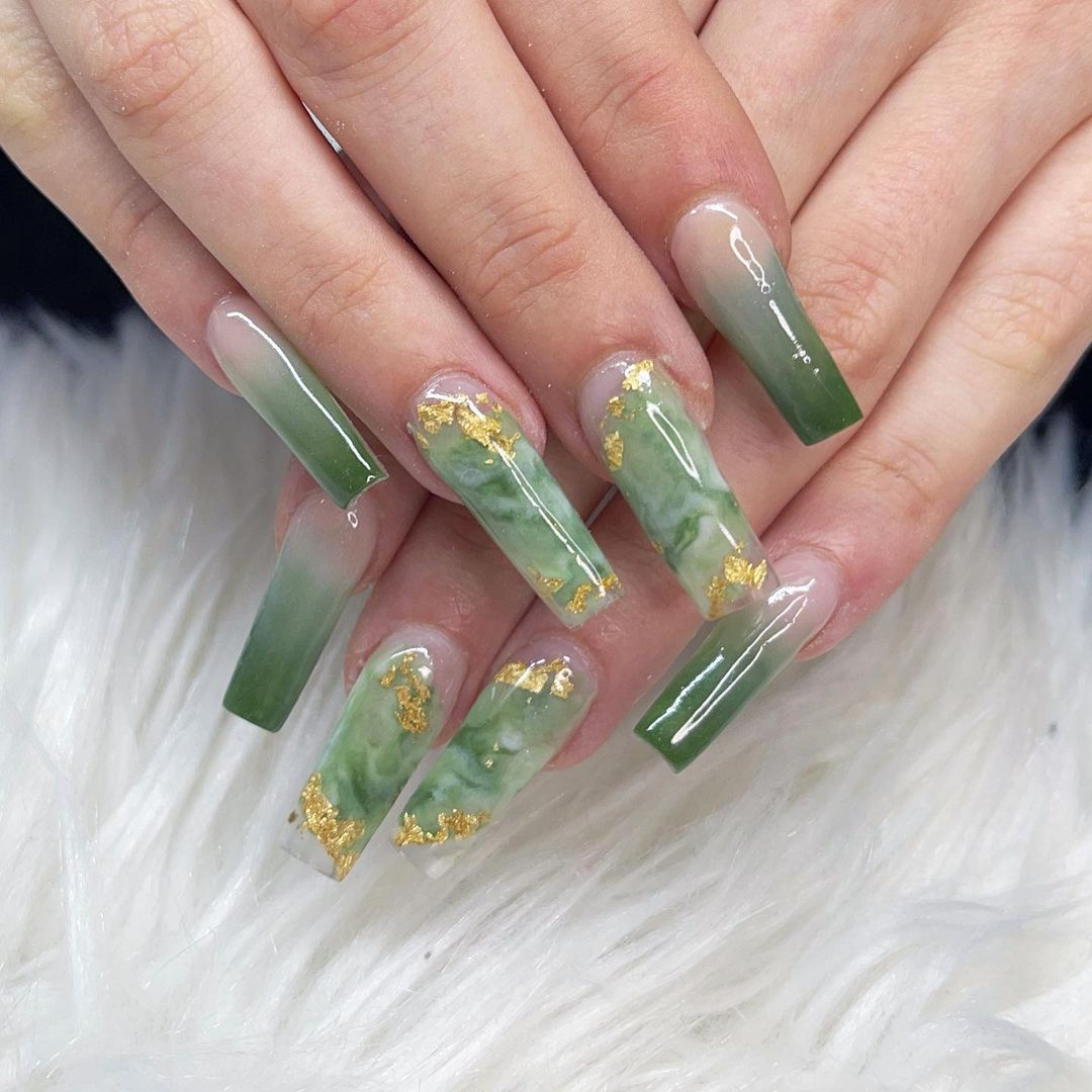 Sizzling Hot Designs: Summer Ombre Nails to Elevate Your Look