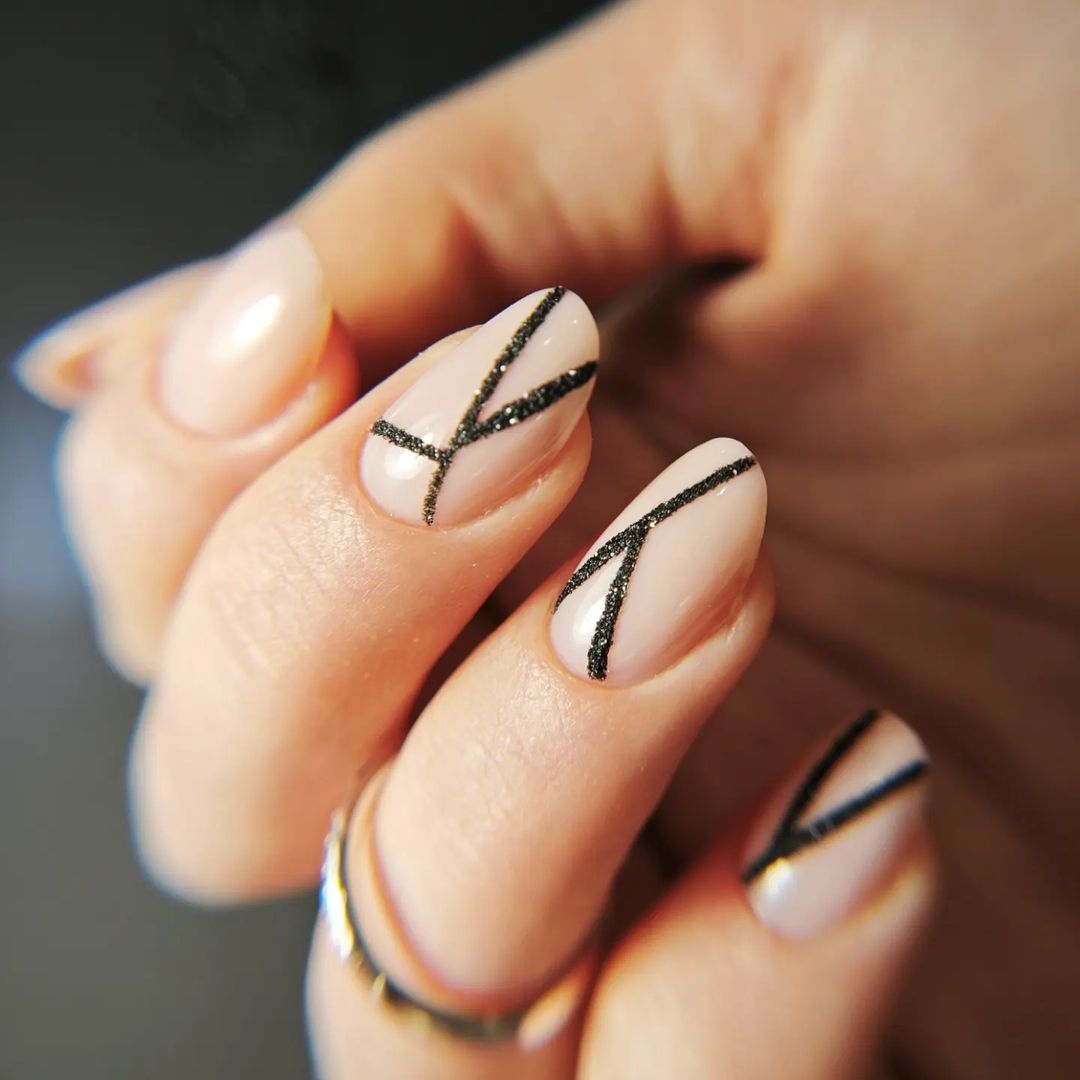 27 Captivating Ideas for Fall Dip Nails