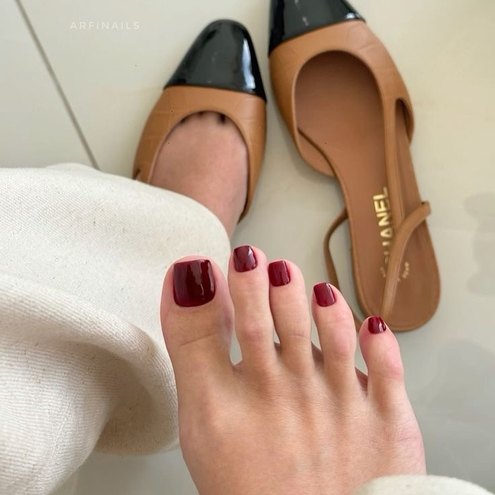 Fall Toe Nail Colors: 27 Stunning Ideas for the Season