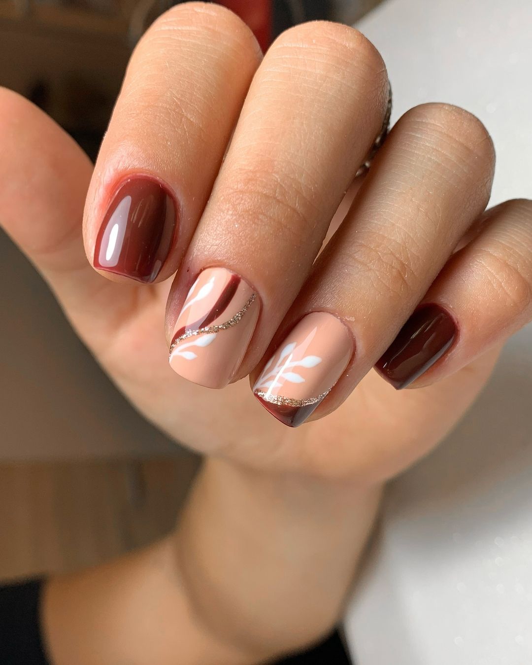 25 Creative Fall Nail Art Designs to Celebrate the Season