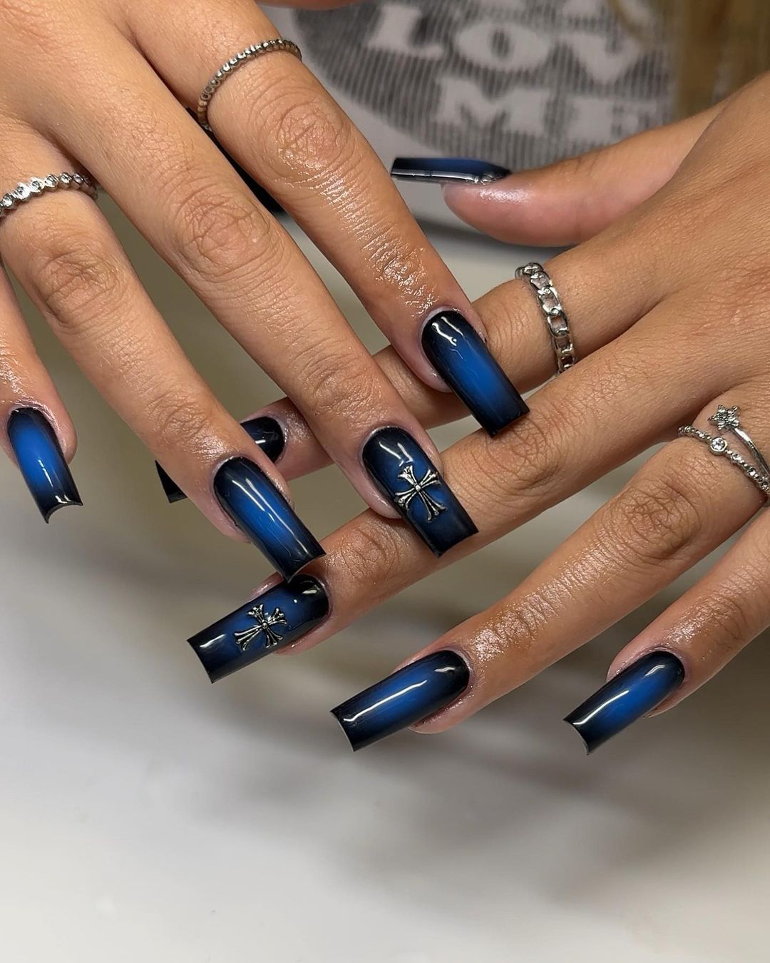 27 Stunning Blue and Silver Nails Ideas for Your Next Manicure