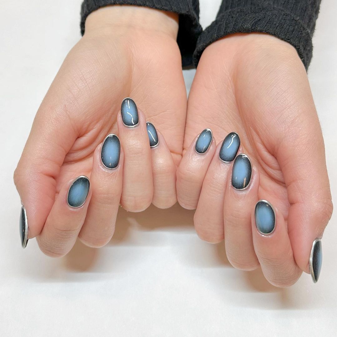 27 Stunning Blue and Silver Nails Ideas for Your Next Manicure