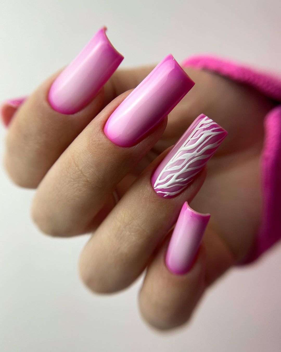 Trendy Acrylic Colors and Designs for Your Summer Nail Inspiration