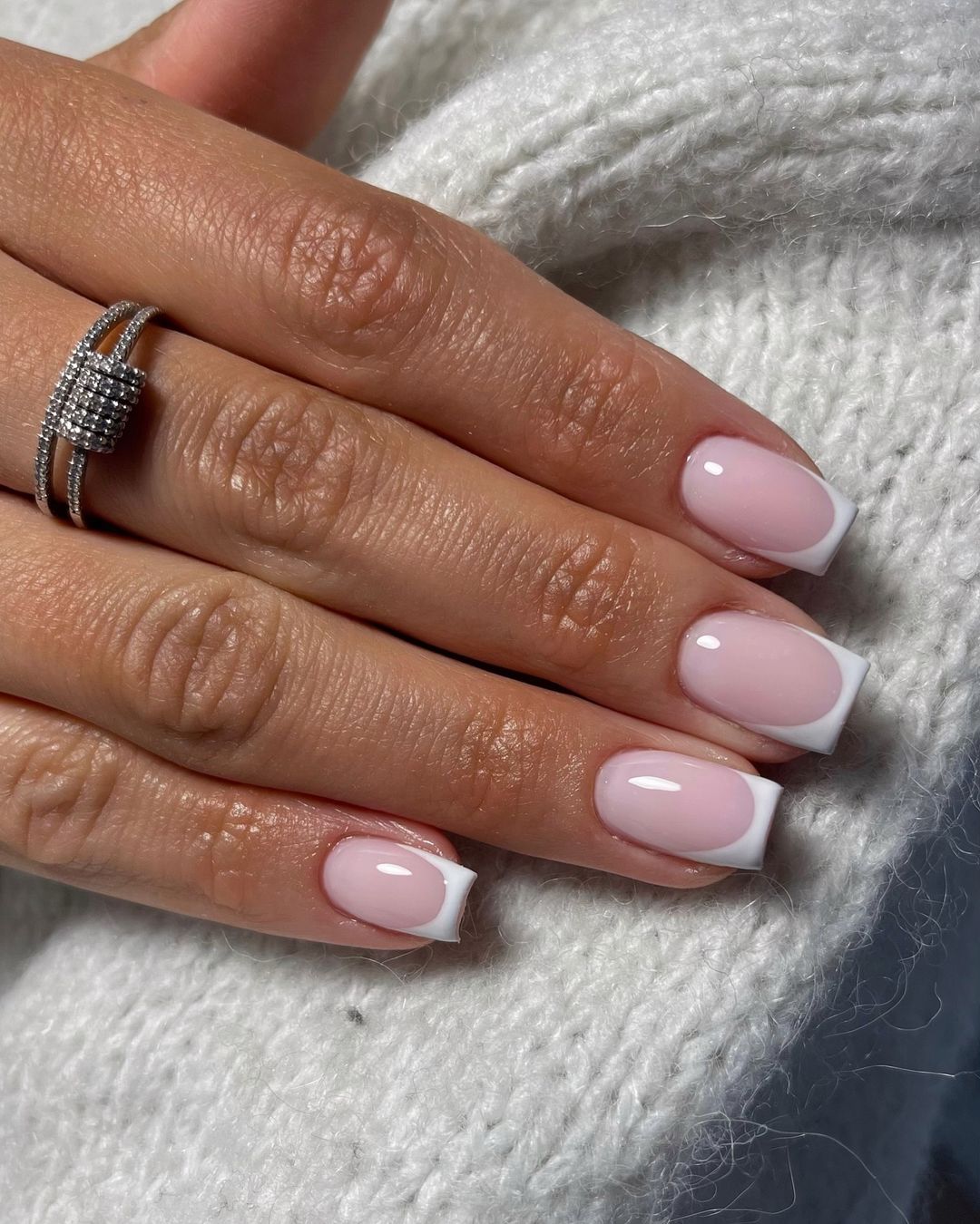 Chic Tips: Summer French Nail Designs & Color Ideas