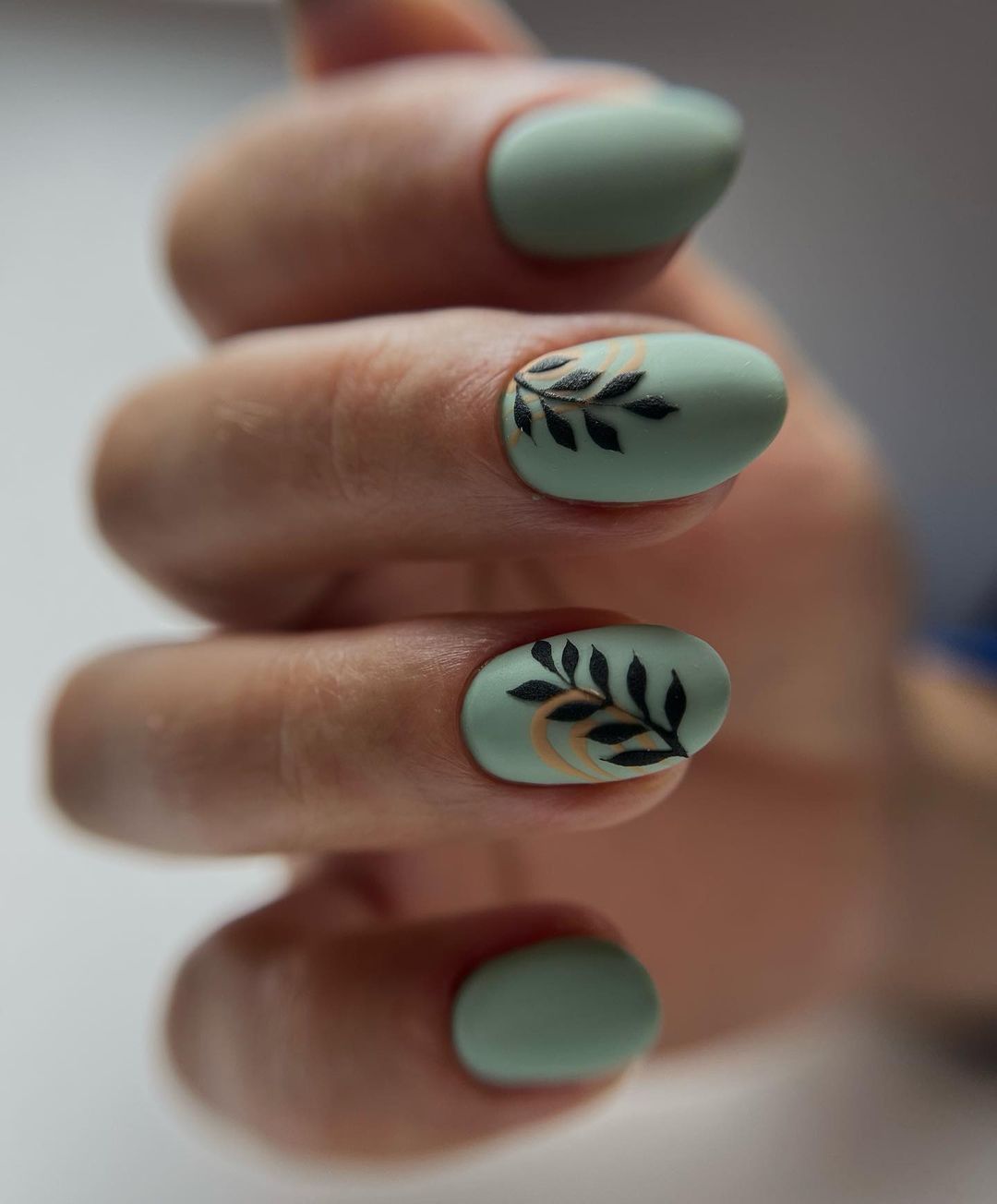 Fall Leaf Nail Designs: 27 Gorgeous Ideas for Your Autumn Look