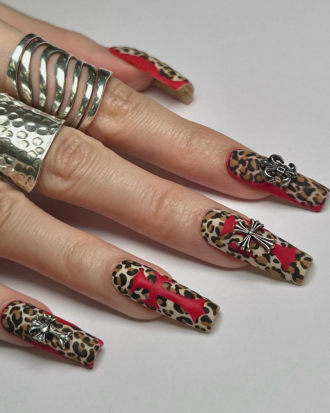 31 Summer Nail Art Ideas: Elevate Your Manicure Game with Creative Designs