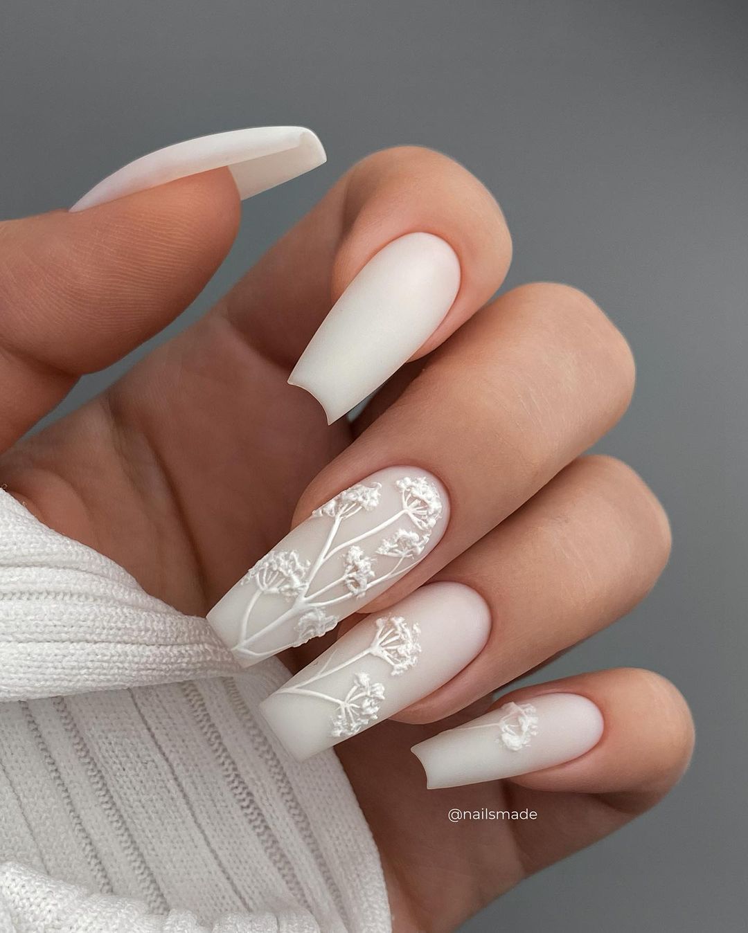 27 Captivating Ideas for Fall Dip Nails