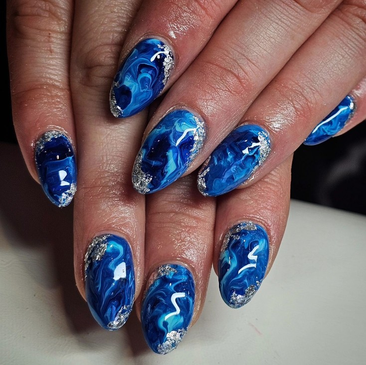 27 Stunning Blue and Silver Nails Ideas for Your Next Manicure