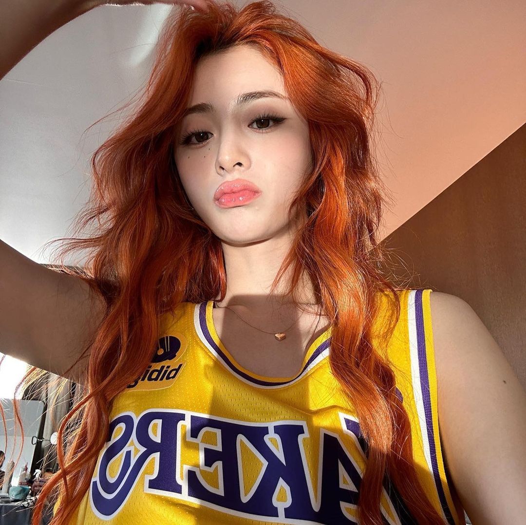 Austin Reaves of the Los Angeles Lakers is apparently dating American-Korean LE SSERAFIM singer Huh Yunjin